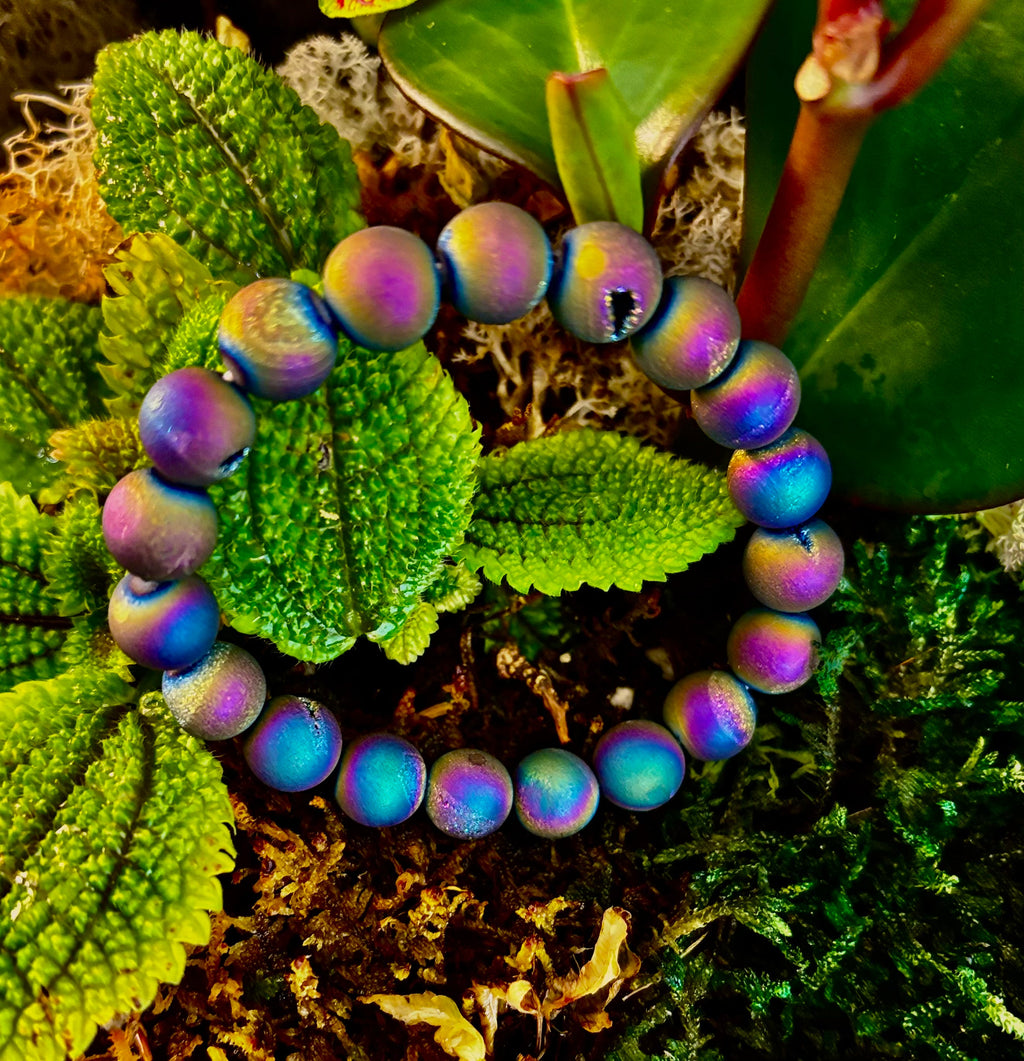 Peacock Rainbow Druzy Agate Bracelet – Titanium Coated 10mm Beads | Stretch Fit | Iridescent Statement Jewelry