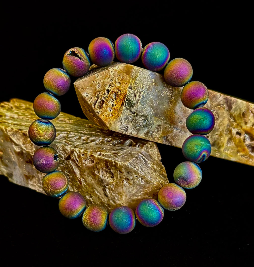 Peacock Rainbow Druzy Agate Bracelet – Titanium Coated 10mm Beads | Stretch Fit | Iridescent Statement Jewelry